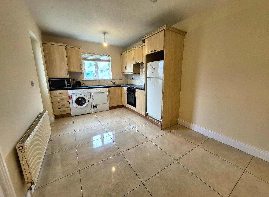 94 Sli An Choiste, Monksland, Athlone, N37D8Y6
