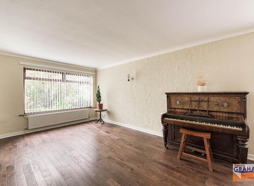 5 Prospect Park, Lisburn, BT28 3HR