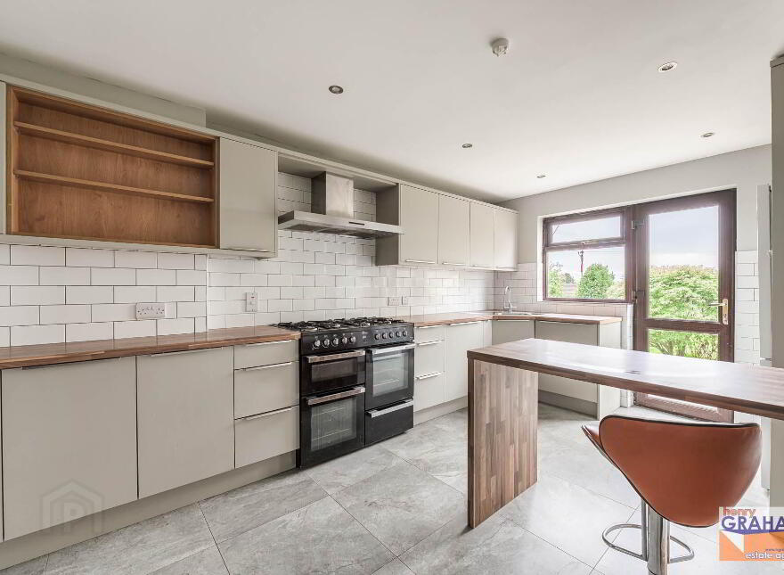 5 Prospect Park, Lisburn, BT28 3HR