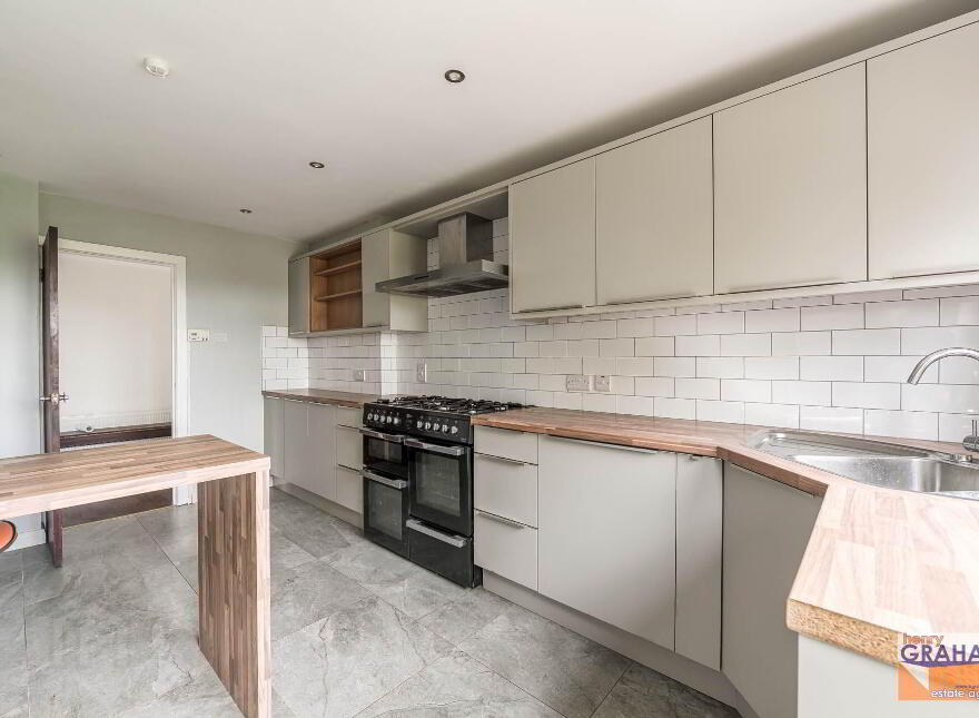 5 Prospect Park, Lisburn, BT28 3HR