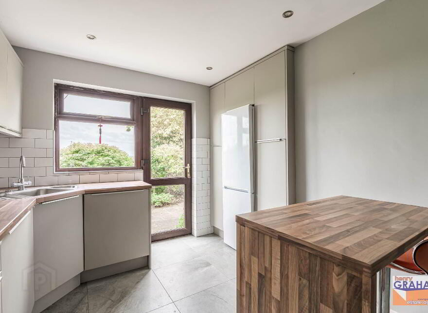 5 Prospect Park, Lisburn, BT28 3HR