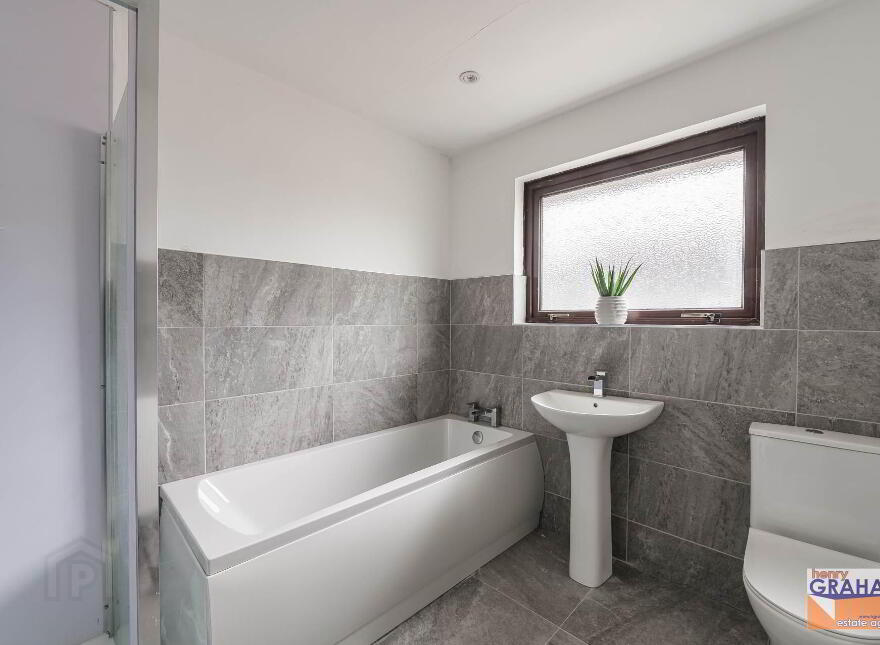 5 Prospect Park, Lisburn, BT28 3HR