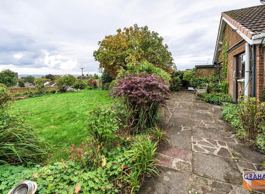 5 Prospect Park, Lisburn, BT28 3HR
