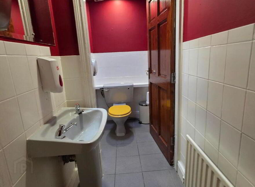 Colbert's Bar, Main Street, Ballinacurra, Midleton, P25Y170