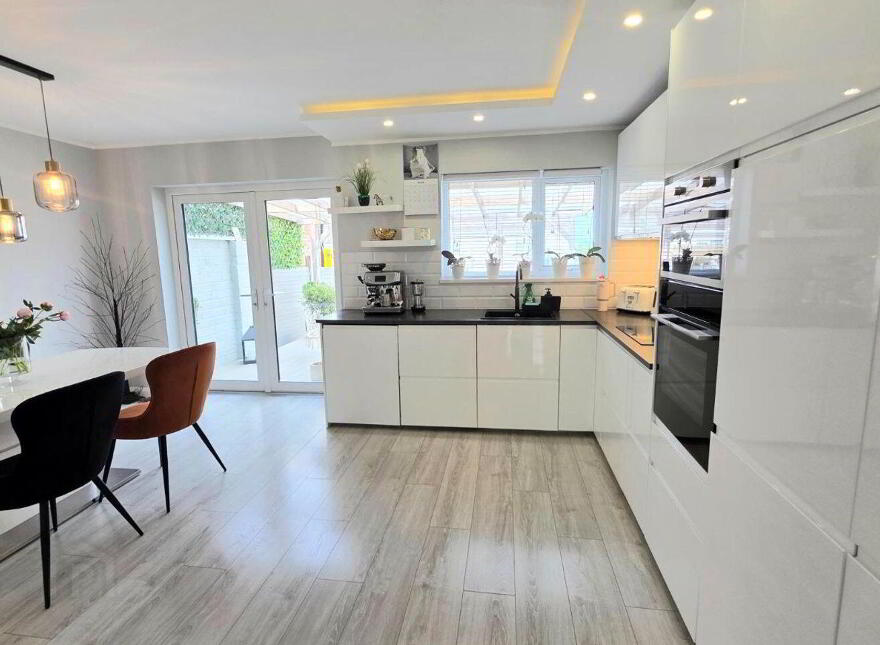 8 The Orchard, College Manor, Cobh, P24WE03