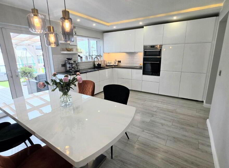 8 The Orchard, College Manor, Cobh, P24WE03