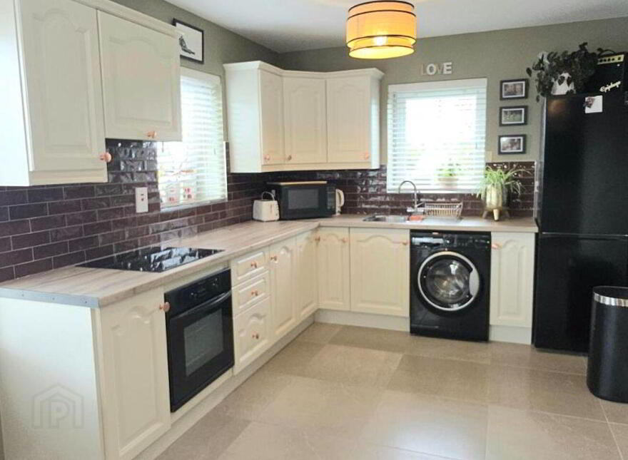 Apartment 201 Elm Court House, Gort An Óir, Castlemartyr, P25Y462