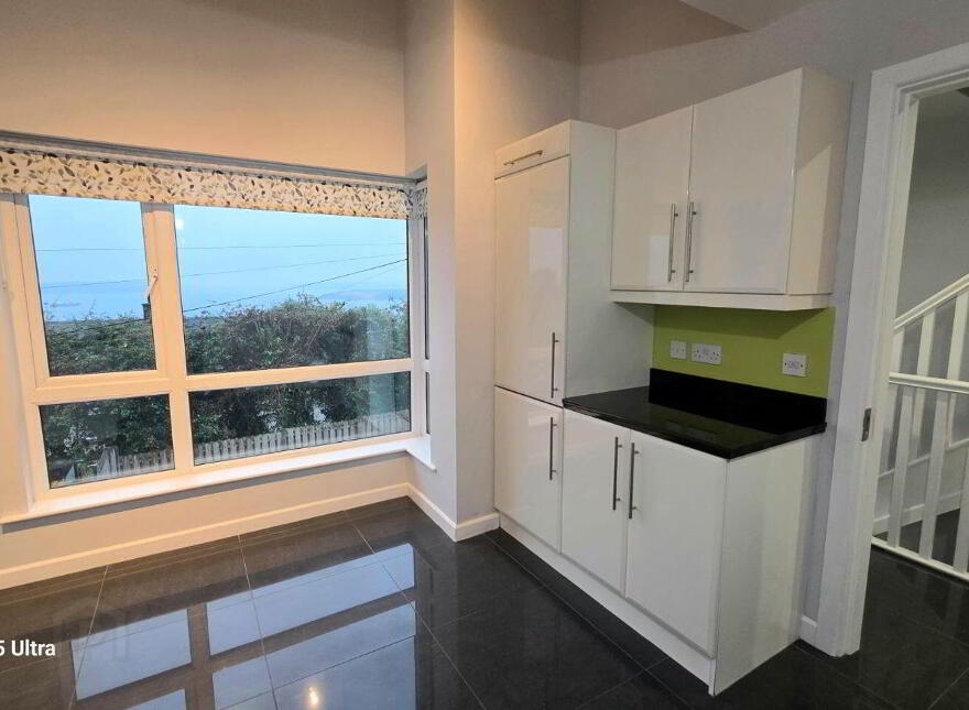 18 Marine Gates, Carrignafoy, Cobh, P24TR50