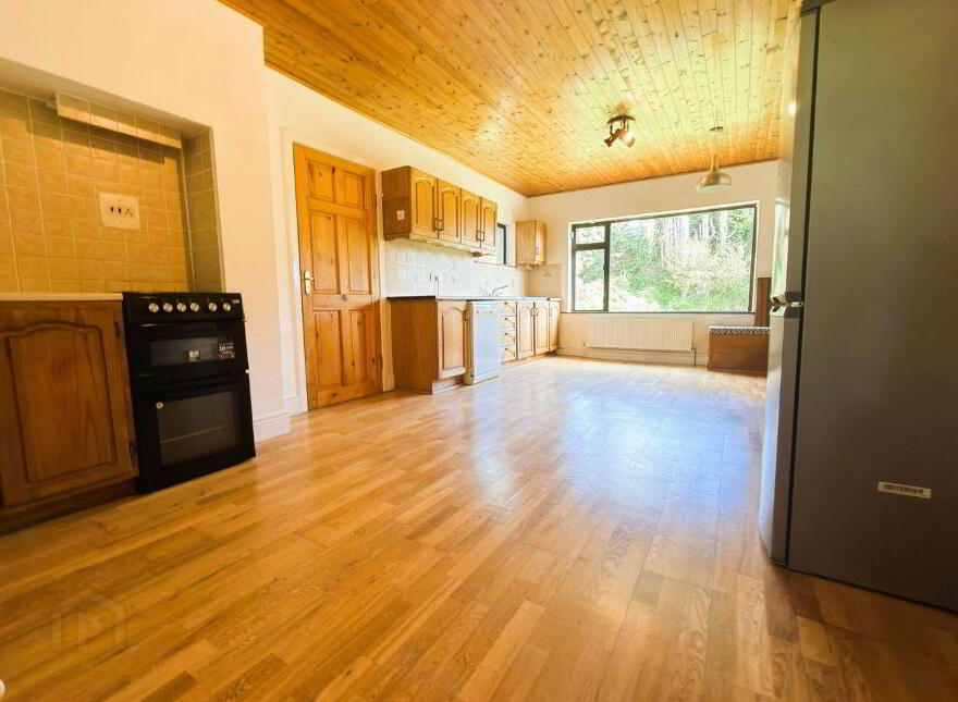 Curragh Road, Kanturk, P51TC04