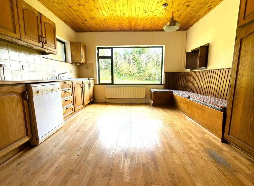 Curragh Road, Kanturk, P51TC04