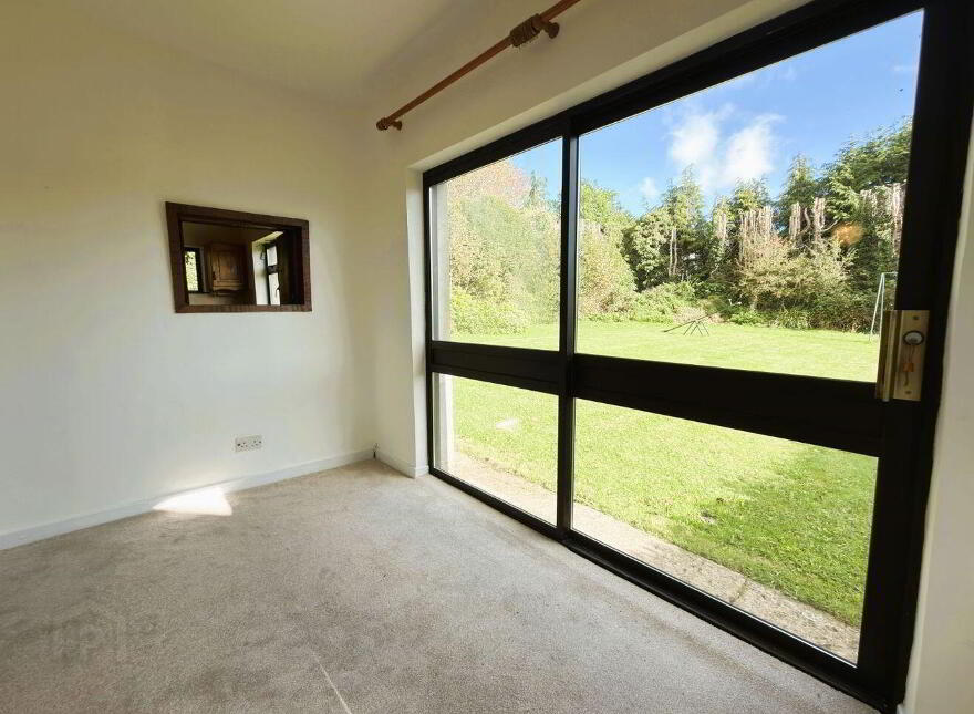 Curragh Road, Kanturk, P51TC04