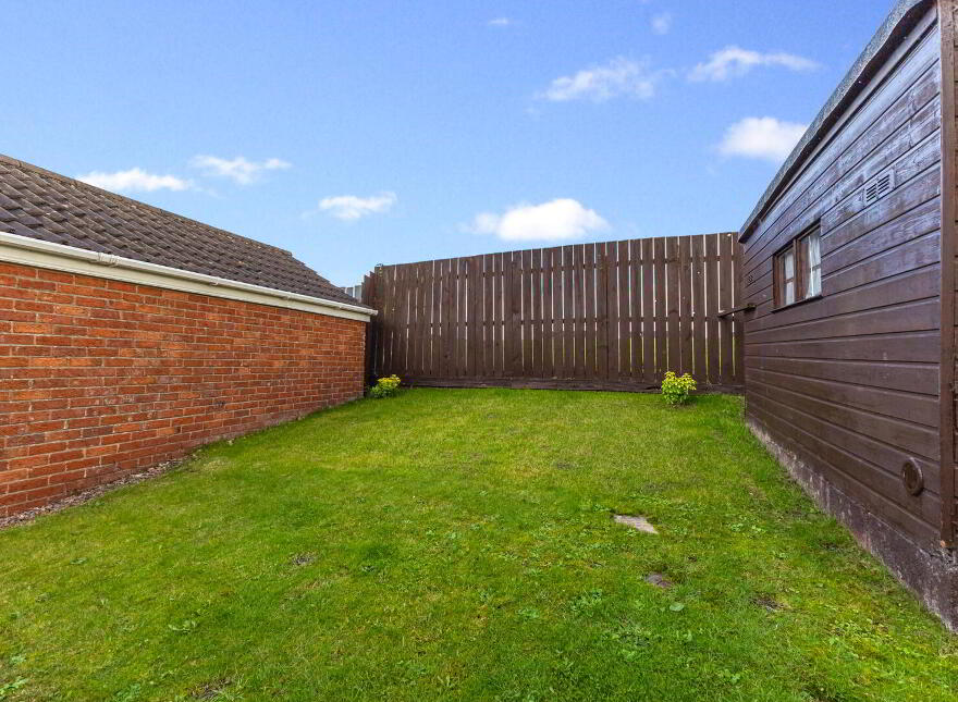 17 Dermott Park, Comber, Newtownards, BT23 5JQ