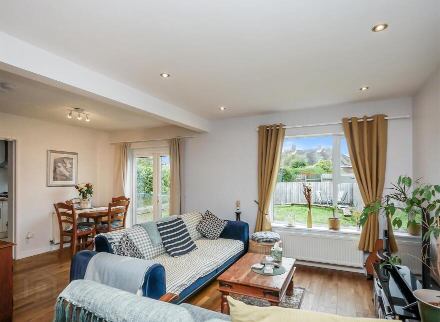 2 Knock Eden Drive, Rosetta, Belfast, BT6 0GG