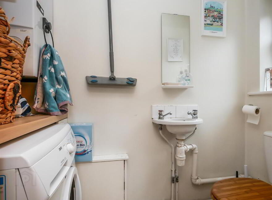 2 Knock Eden Drive, Rosetta, Belfast, BT6 0GG