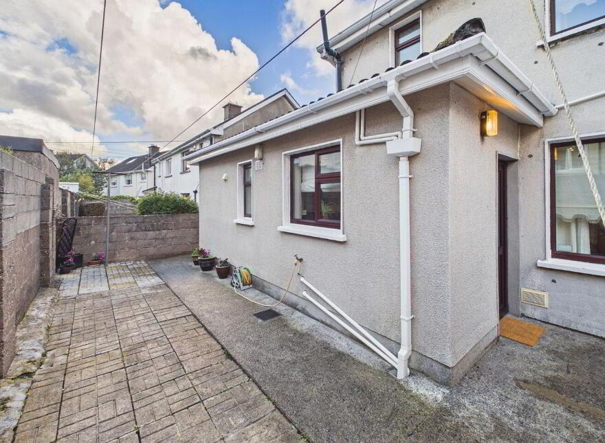 49 Manor Lawn, Lisduggan, Waterford, X91RH6N