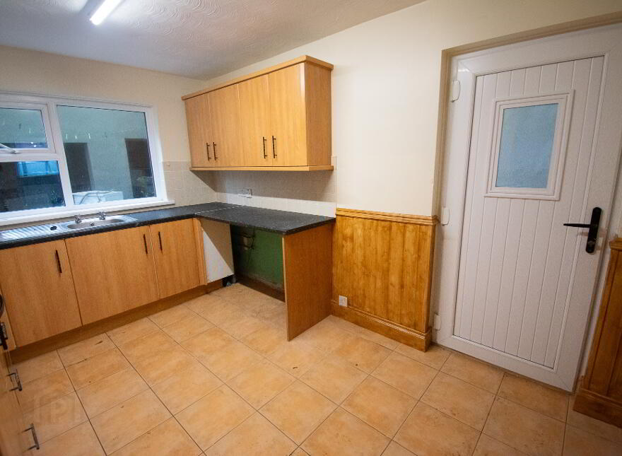 38 Moat Road, Ballymena, BT42 4DA