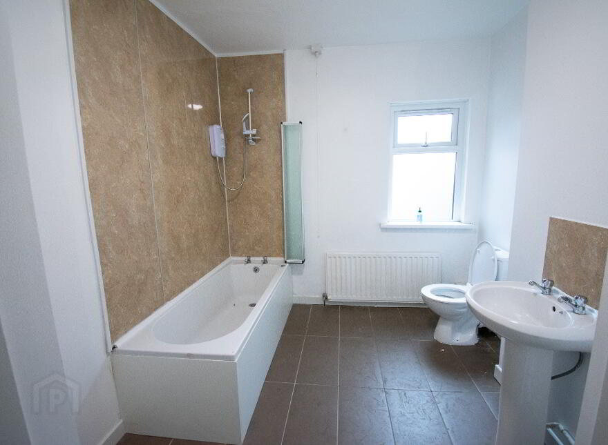 38 Moat Road, Ballymena, BT42 4DA