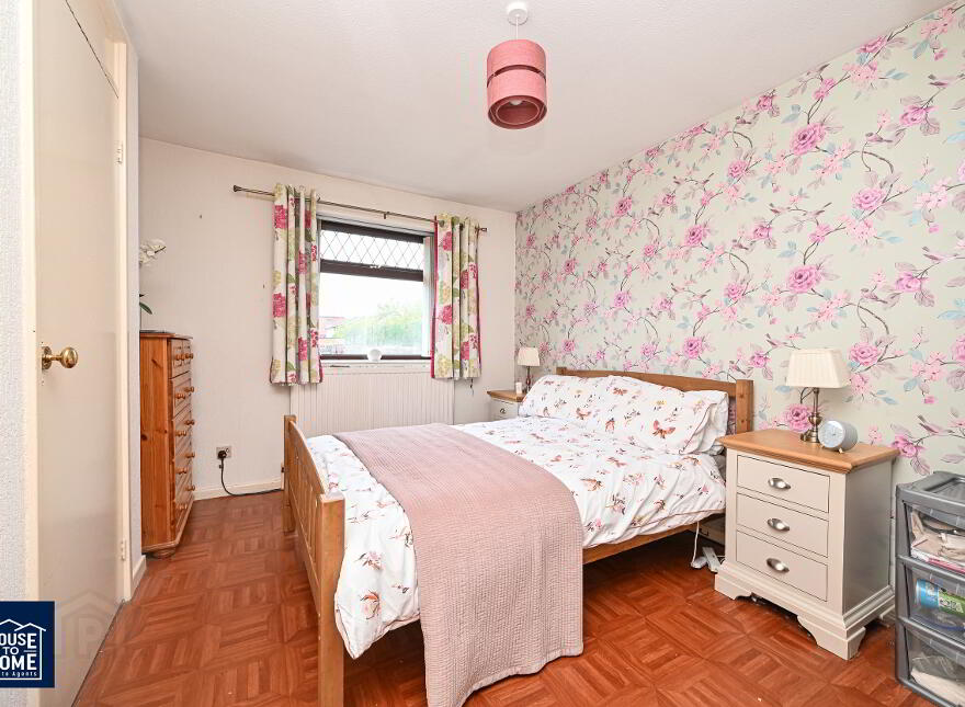 36 Carlisle Square, Belfast, BT15 2PU