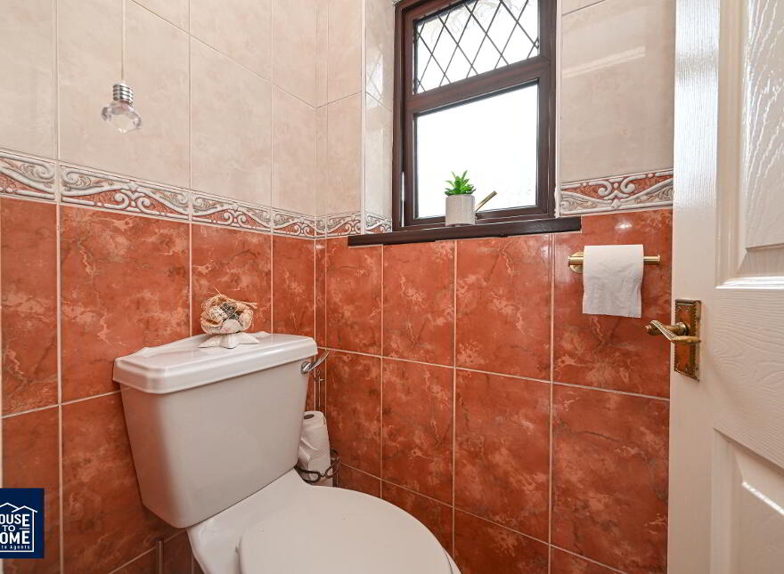 36 Carlisle Square, Belfast, BT15 2PU