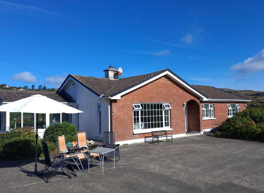 High Acre, Ballyvogue, Goleen, P81RV12