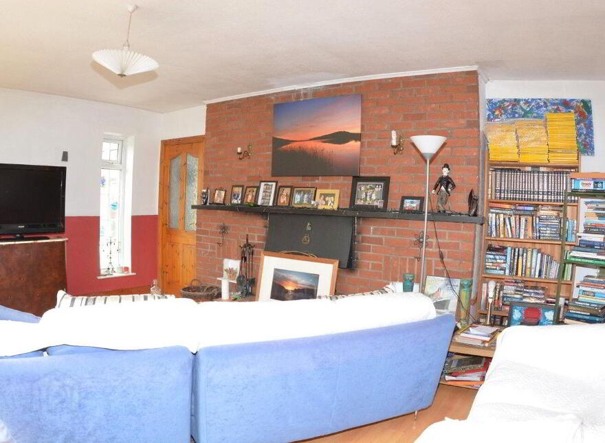 High Acre, Ballyvogue, Goleen, P81RV12