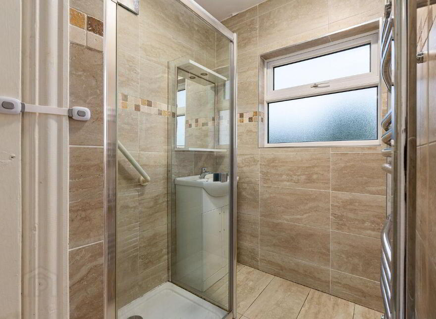 37 St Enda's Drive, Rathfarnham, Dublin 14, D14N738