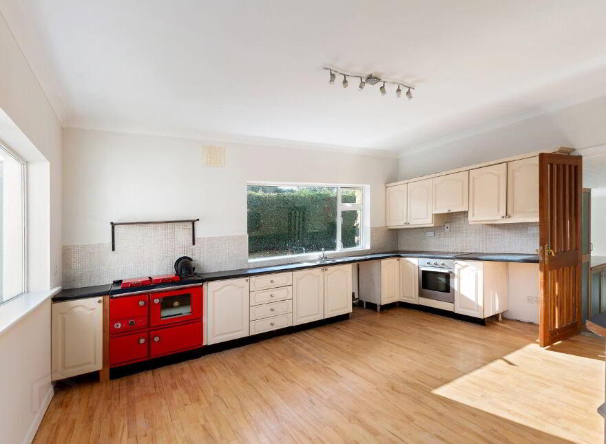 Hedgerow, The Bungalow, Ballybawn Lower, Kilmacanogue, Killough, A98C952