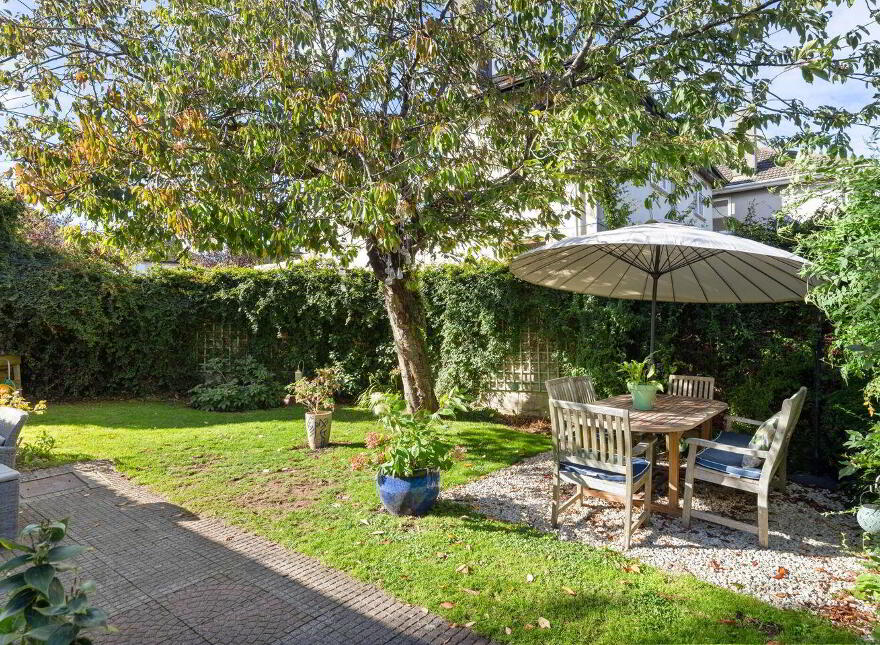 1 Foxrock Wood, Dublin 18, D18X4Y6