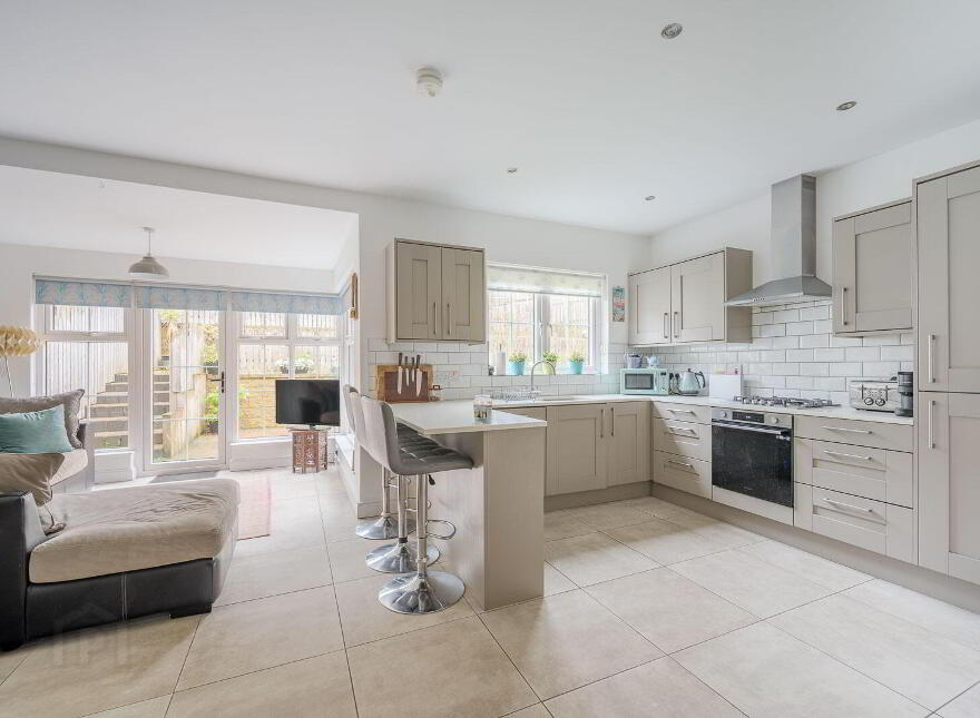 71 Millreagh Avenue, Dundonald, BT16 1SU