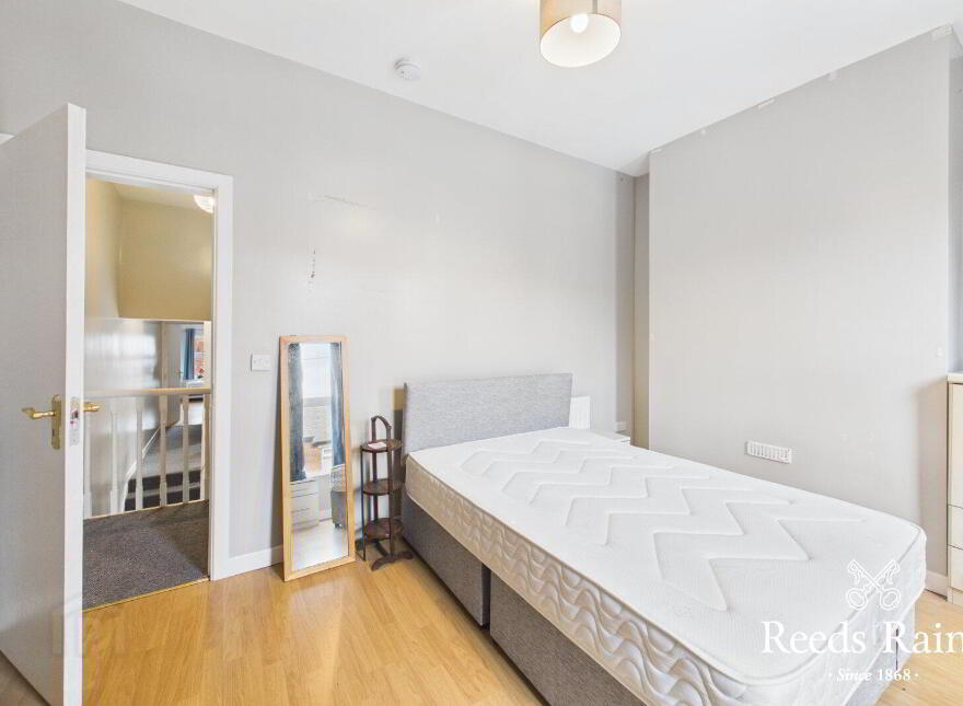 2 Elaine Street, Stranmillis, Belfast, BT9 5AR