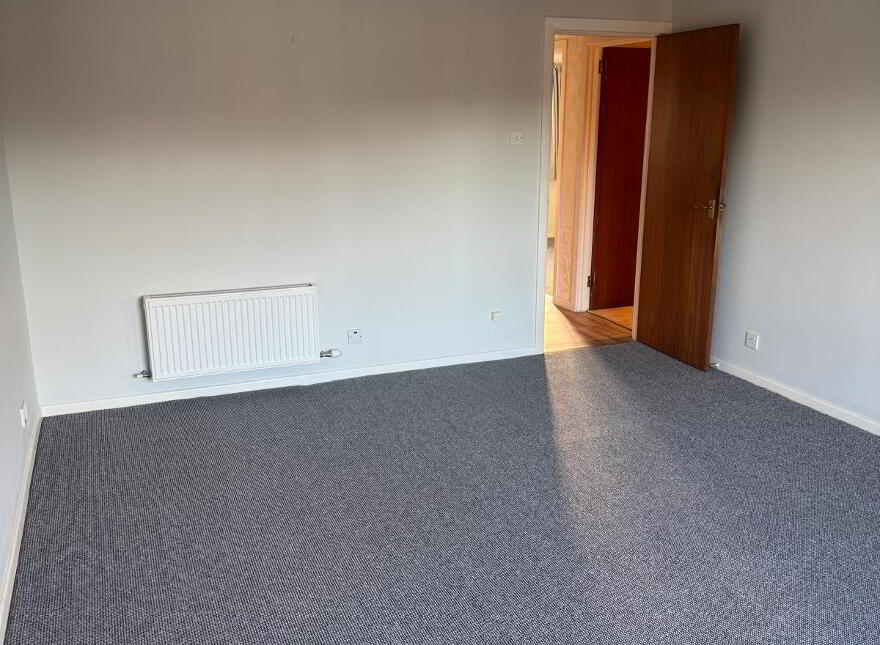 Flat 8 Lynden Gate, 50 Knockbreda Road, Belfast, BT6 0JB