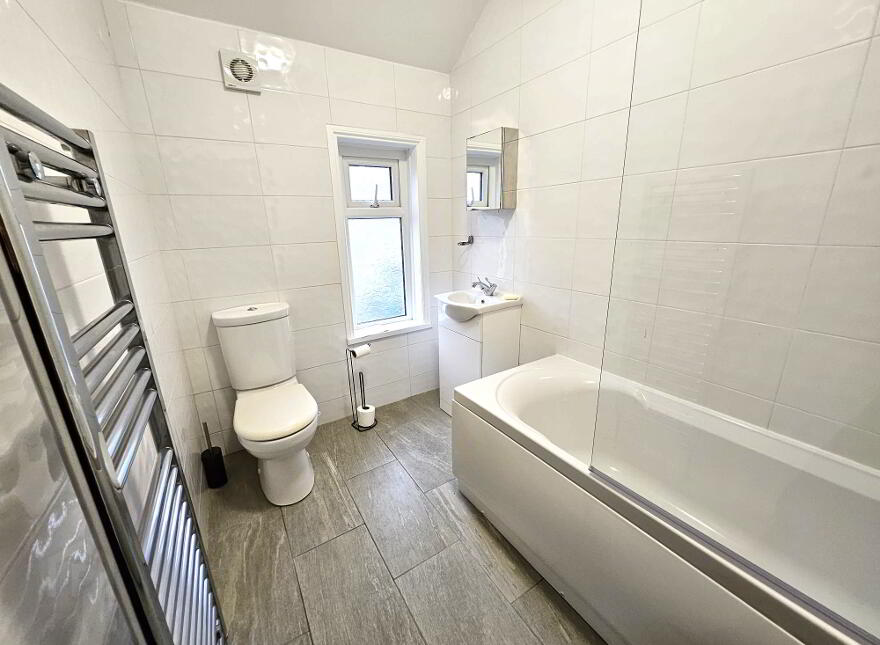 36 Thomas Street, Carrickfergus, BT38 8AL
