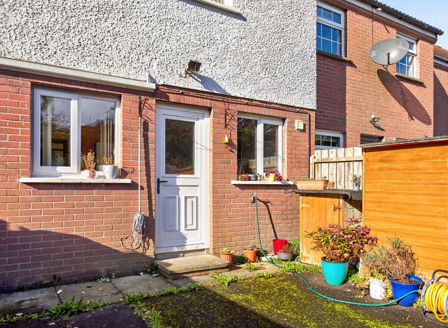 8 The Isles, Antrim, BT41 4UR