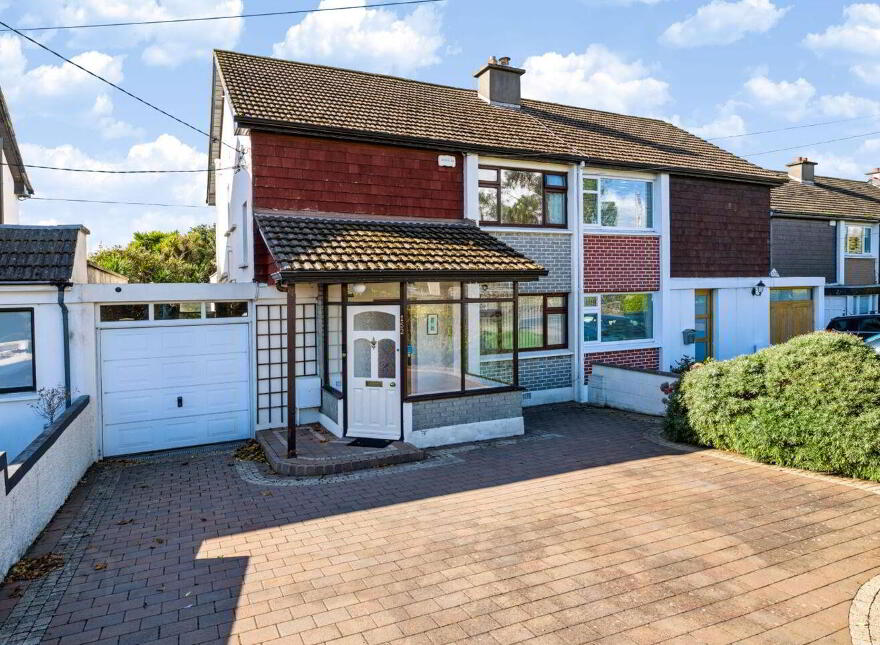 152 Rochestown Avenue, Dún Laoghaire, Dun Laoghaire, A96HF74