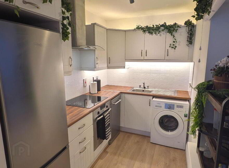 94 Derrynane Square, Innisfallen Parade, Phibsborough, Phibsborough, D07D701