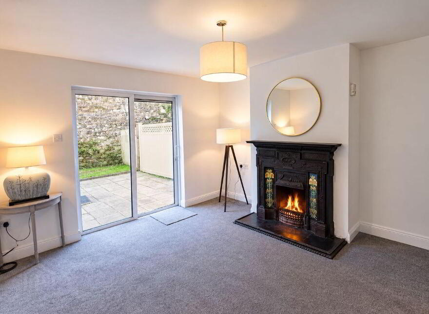 12 Main Street, Passage West, T12WV8K