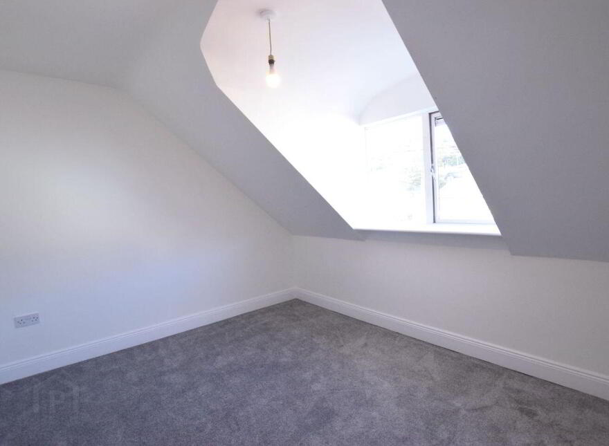 12 Main Street, Passage West, T12WV8K