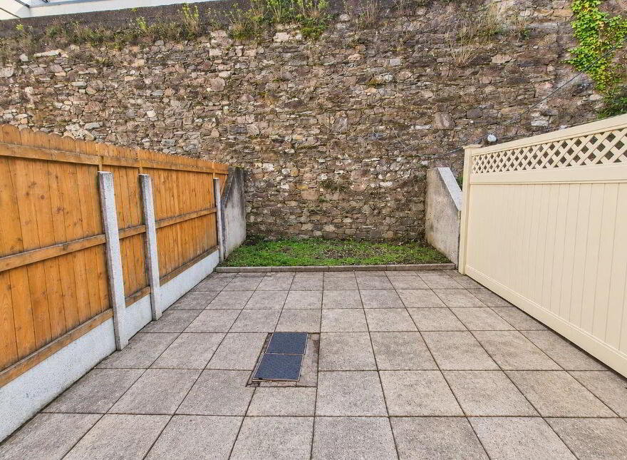 12 Main Street, Passage West, T12WV8K