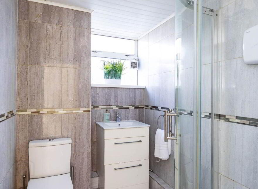 Apt 3, Beaucourt, Achill Road, Drumcondra, Drumcondra, D09YK10