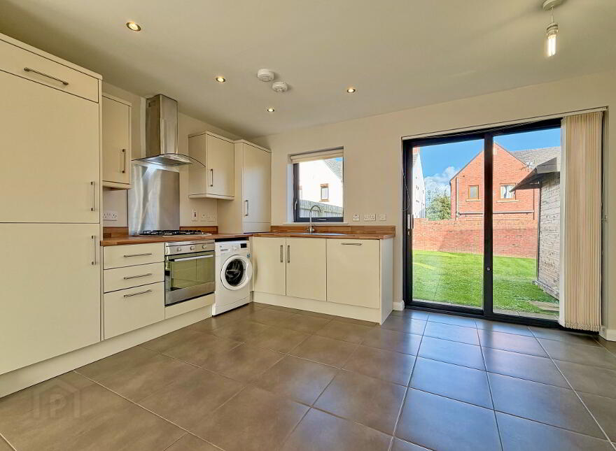 8 Galvally Close, Portstewart, BT55 7TZ