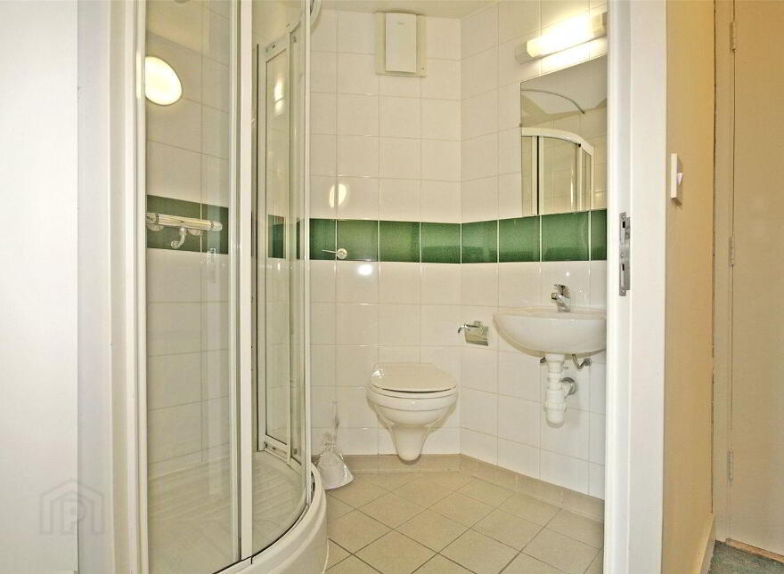 6 Grove Island, Corbally