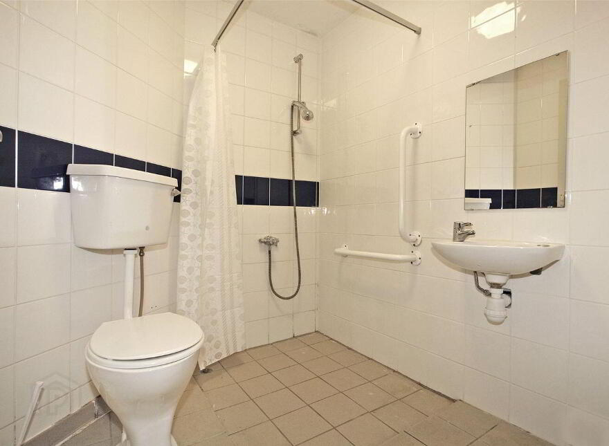 6 Grove Island, Corbally