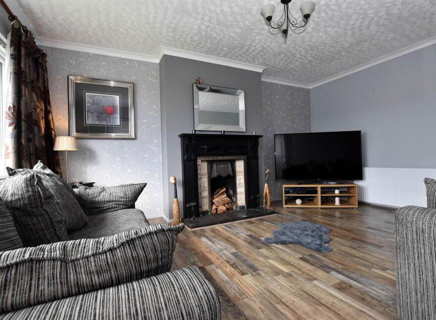 1 Frensham Road, Newtownards, BT23 4BB
