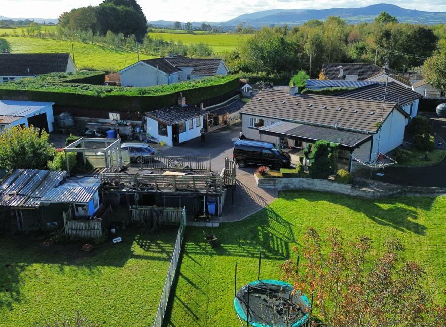 10 Glenvale Road, Newry, BT34 2JX