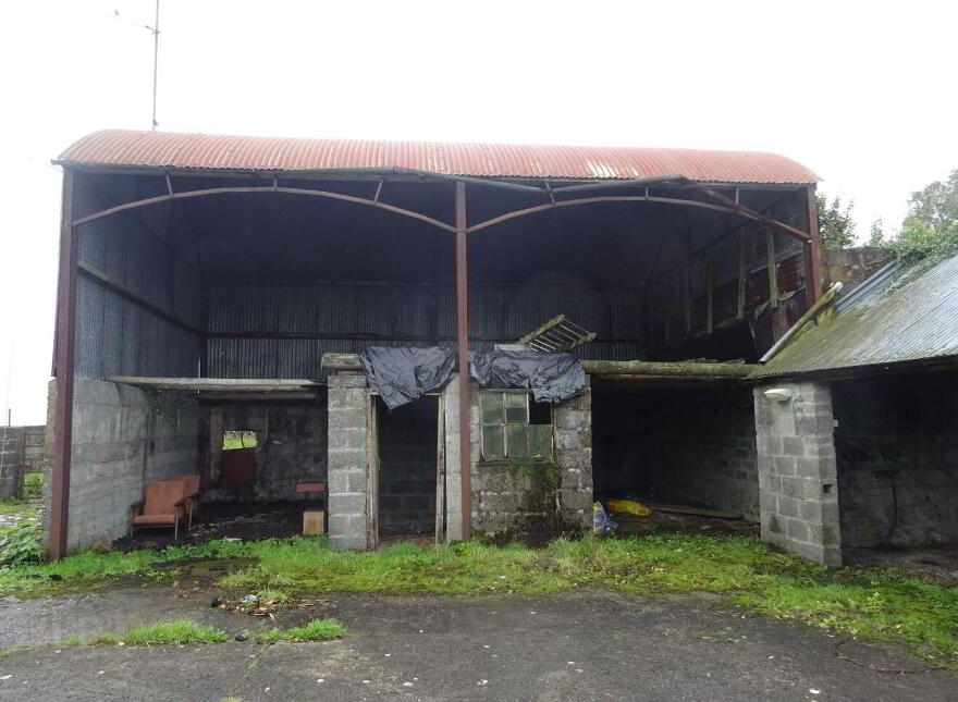 Menlough Village, Menlough, H53RW94