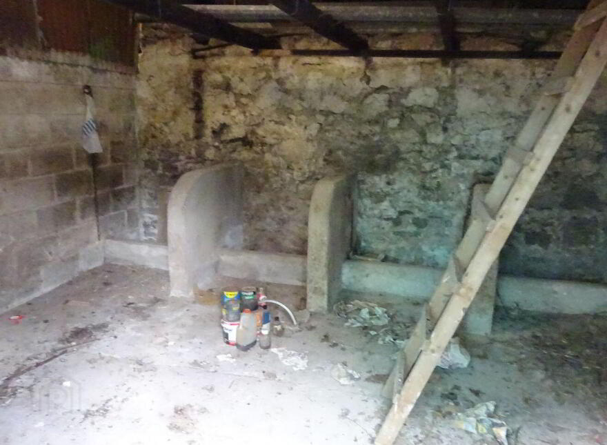 Menlough Village, Menlough, H53RW94