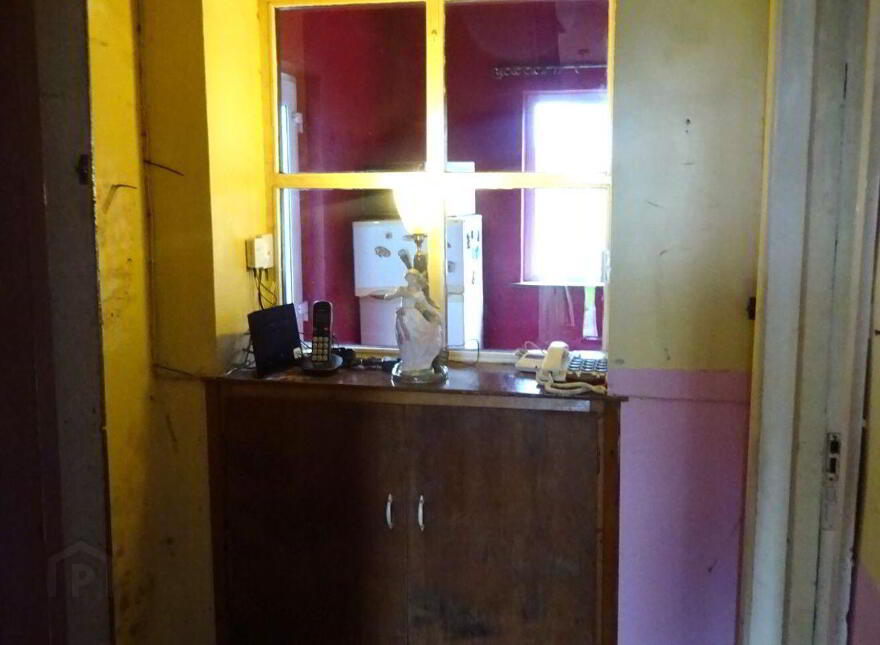 Menlough Village, Menlough, H53RW94