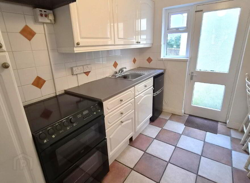 Bann Drive, Irish Street, Waterside, L'Derry, BT47 2HL