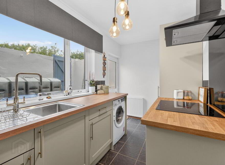 12 Roden Street, Kircubbin, Newtownards, BT22 2QT