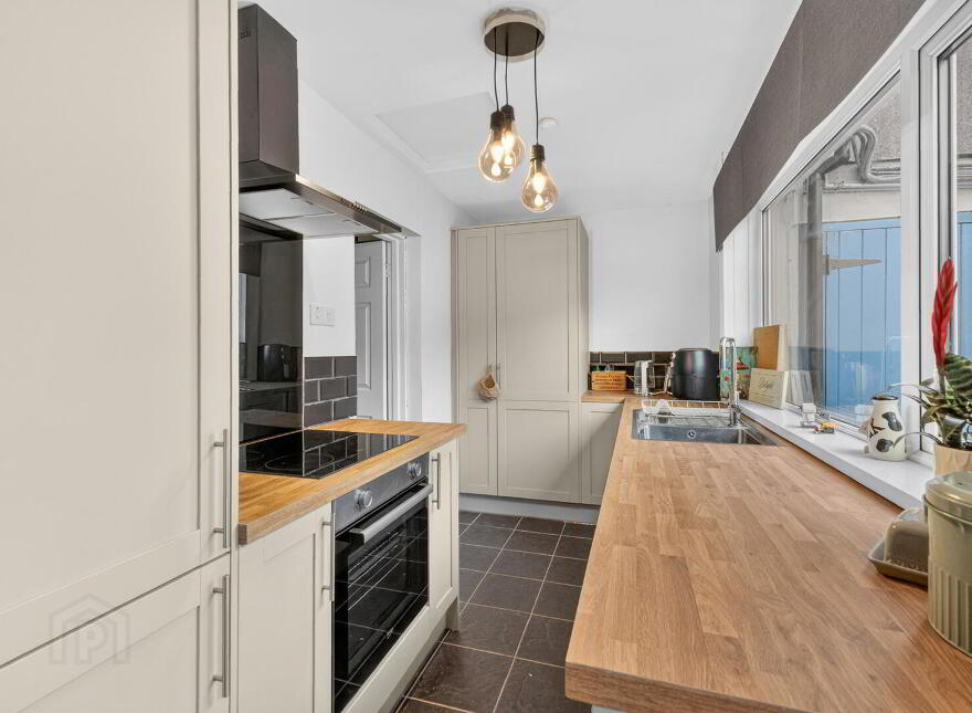12 Roden Street, Kircubbin, Newtownards, BT22 2QT